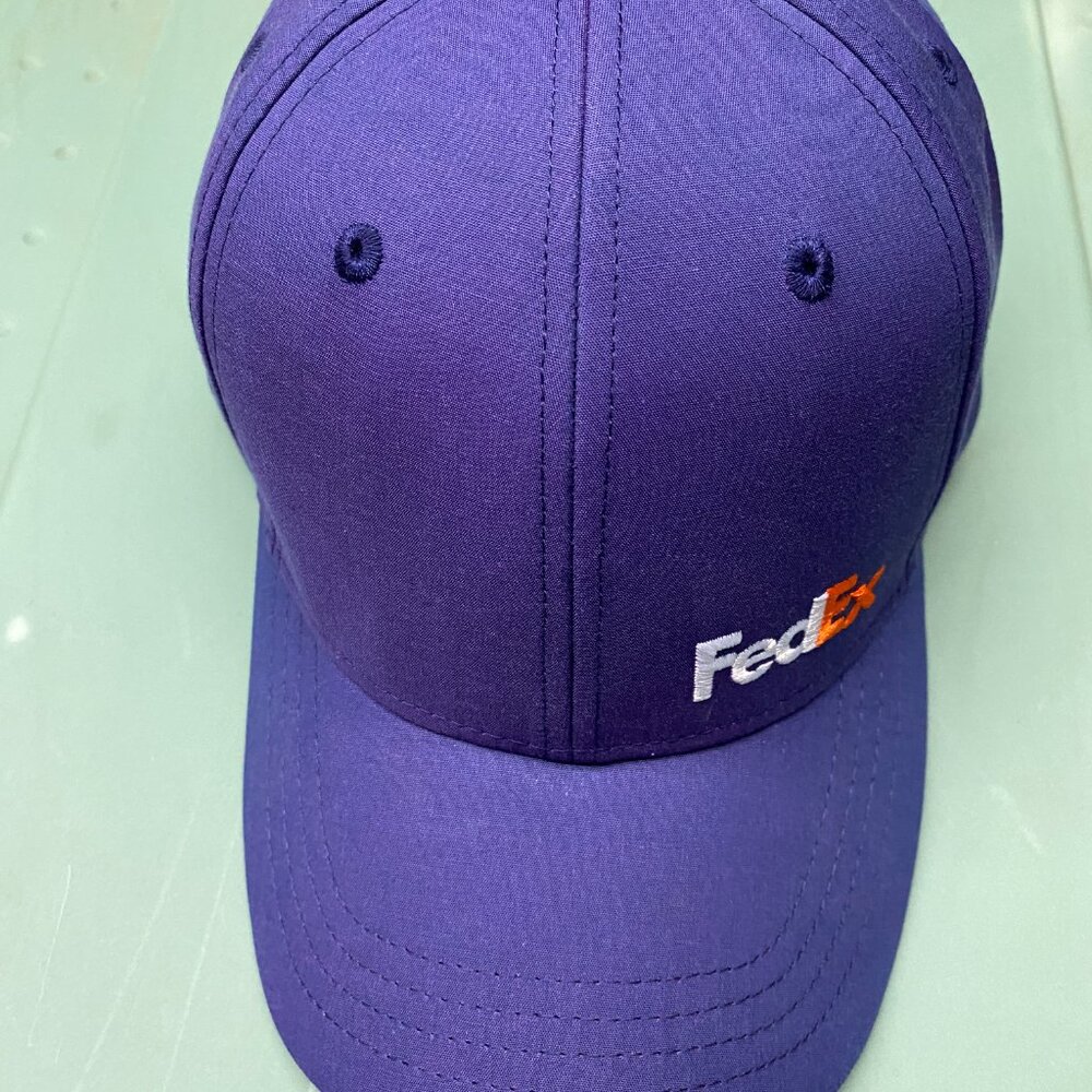 New Fed Ex baseball hat A15